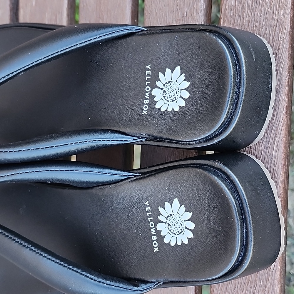 Yellowbox Sandals Sz 7 - Picture 3 of 5
